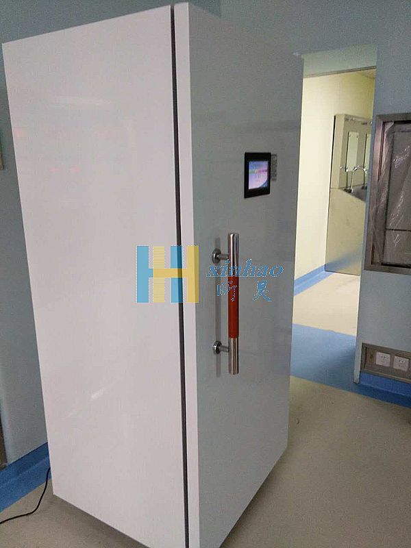 荊州市第三人民醫(yī)院醫(yī)用鉛服消毒柜安裝成功